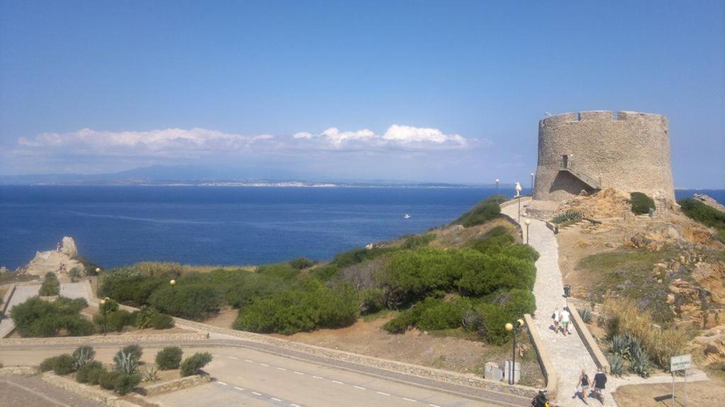 Appartamento Azzurro Con Balcone E Panorama Sul Paese Santa Teresa Gallura Exteriör bild